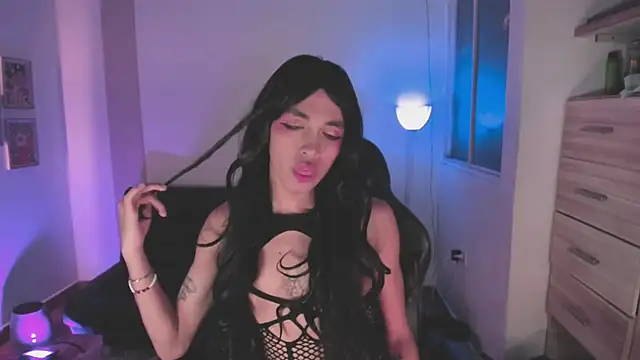 Nikkita Dragon online show from November 21, 2025, 2:54 am