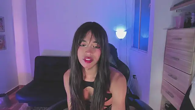 Nikkita Dragon online show from November 7, 2025, 2:38 am