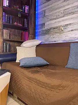 Snapshot of B_Wild chatting on February 8, 2026, 3:48 am B Wild online show from February 8, 2026, 3:48 am