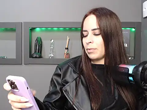 GuriaHot online show from September 11, 2025, 9:59 pm