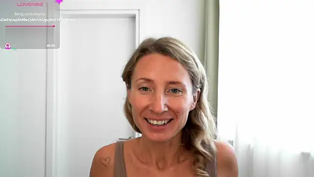 Paevoa online show from December 1, 2025, 9:32 am