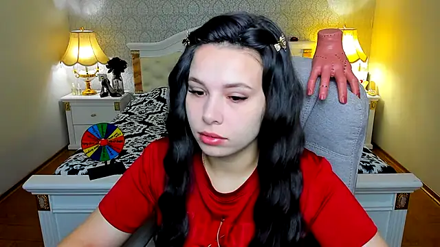 Snapshot of OmniaSher chatting on November 19, 2025, 10:26 am OmniaSher online show from November 19, 2025, 10:26 am