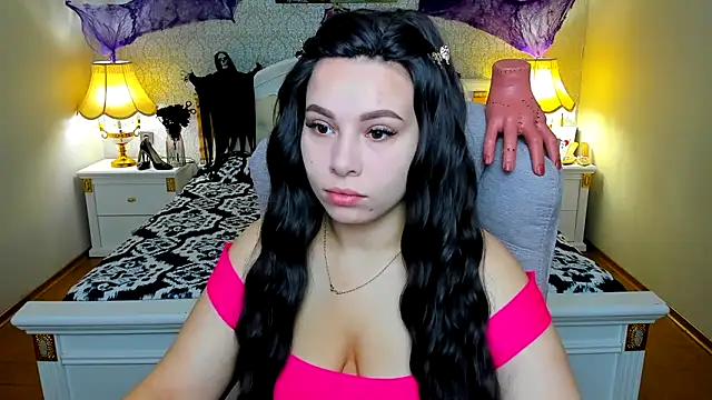 Snapshot of OmniaSher chatting on November 2, 2025, 10:42 am OmniaSher online show from November 2, 2025, 10:42 am