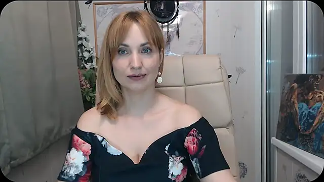 KatrinAlluring online show from May 16, 2026, 10:36 am