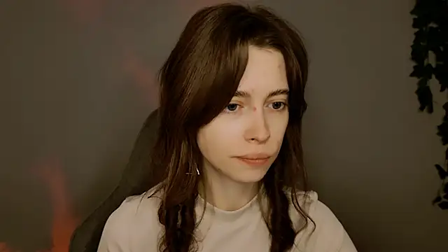 Snapshot of Yoka_paradoXXX chatting on October 16, 2025, 5:16 am Yoka paradoXXX online show from October 16, 2025, 5:16 am