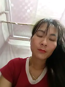 Snapshot of Yumyum_kiw chatting on November 17, 2025, 6:12 pm Yumyum kiw online show from November 17, 2025, 6:12 pm