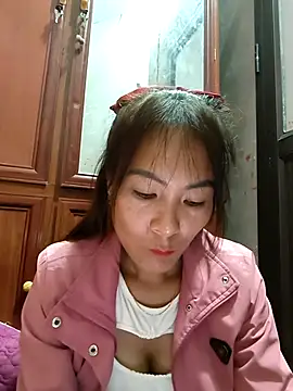 Snapshot of Yumyum_kiw chatting on November 20, 2025, 9:15 pm Yumyum kiw online show from November 20, 2025, 9:15 pm