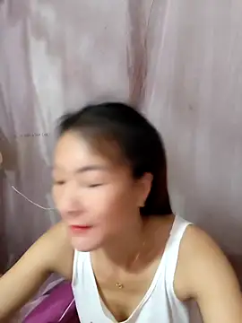 Snapshot of Yumyum_kiw chatting on September 9, 2025, 11:03 pm Yumyum kiw online show from September 9, 2025, 11:03 pm