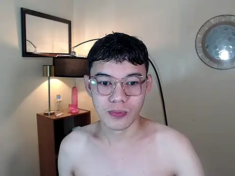 Snapshot of keirflorianxx chatting on October 8, 2025, 7:58 pm keirflorianxx online show from October 8, 2025, 7:58 pm