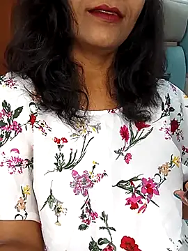 Snapshot of Marathi_rani2 chatting on November 6, 2025, 4:00 pm Marathi rani2 online show from November 6, 2025, 4:00 pm