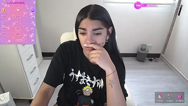 Snapshot of amarasilk_ chatting on February 2, 2026, 5:45 pm amarasilk online show from February 2, 2026, 5:45 pm