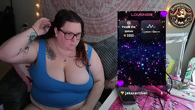 brookenicole3003 online show from April 9, 2026, 4:13 pm