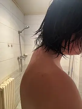 Fengbaby-555 online show from April 18, 2026, 2:14 am