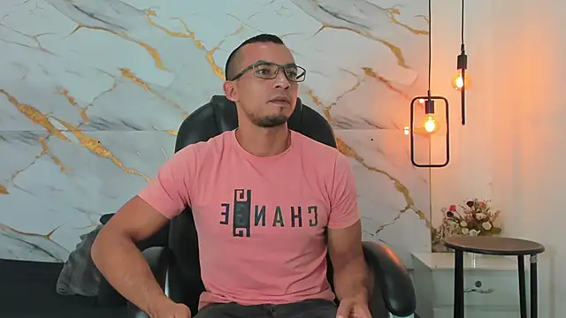 johan miller0 online show from September 20, 2025, 11:43 pm