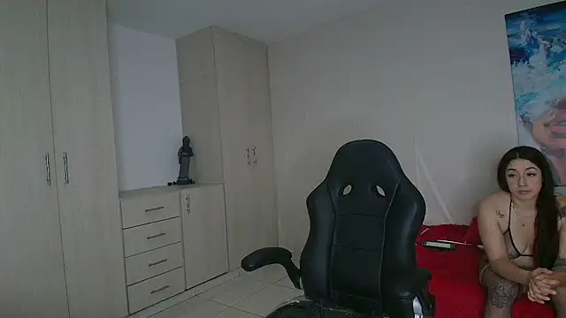 SofiaLust Eup online show from October 10, 2025, 3:51 am