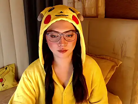 yourdevilsweettsx online show from April 5, 2026, 2:02 pm