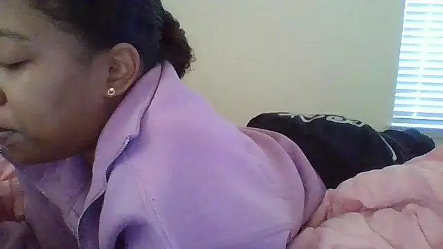 jottijade online show from November 4, 2025, 2:21 pm