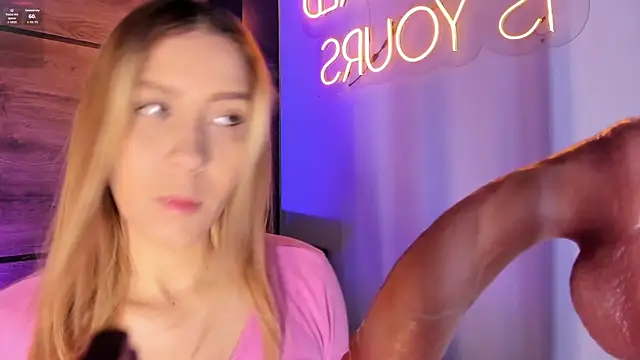 alyamonroe online show from December 19, 2025, 10:50 am