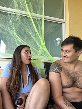 Snapshot of emmablog chatting on October 16, 2025, 9:12 pm emmablog online show from October 16, 2025, 9:12 pm