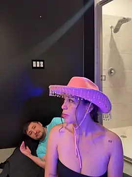 Snapshot of emmablog chatting on October 3, 2025, 1:53 am emmablog online show from October 3, 2025, 1:53 am