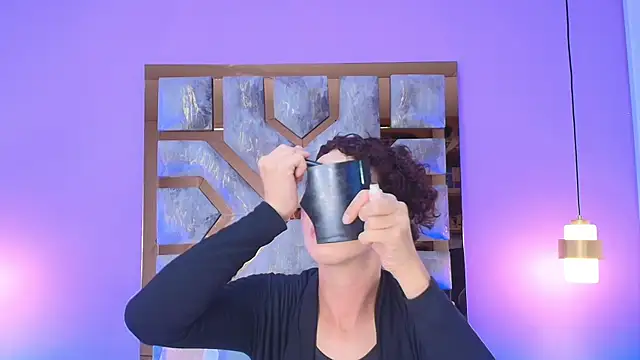 Electra Gosselin online show from September 18, 2025, 11:57 am