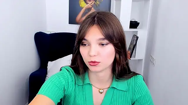 Snapshot of DivineAmour chatting on September 19, 2025, 9:13 am DivineAmour online show from September 19, 2025, 9:13 am