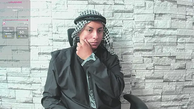 Snapshot of Sahira_and_Zaid chatting on October 25, 2025, 6:30 pm Sahira and Zaid online show from October 25, 2025, 6:30 pm