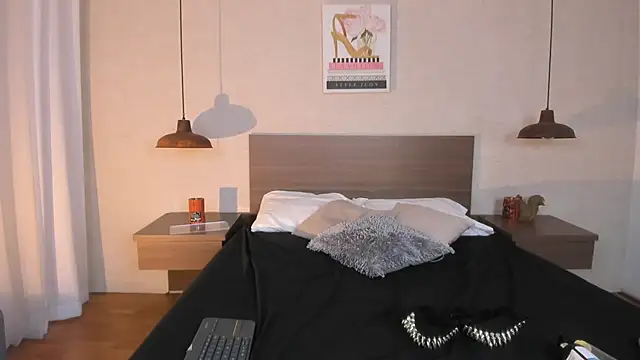 Katyrousee online show from January 7, 2026, 7:19 pm