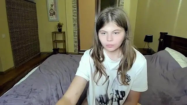 Lilly Jess online show from September 22, 2025, 6:58 pm