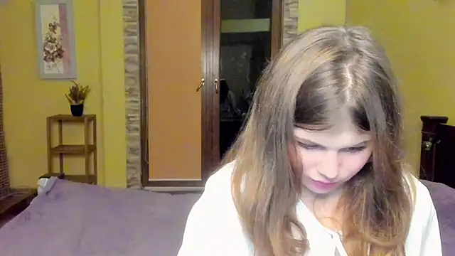 Lilly Jess online show from October 21, 2025, 5:01 pm