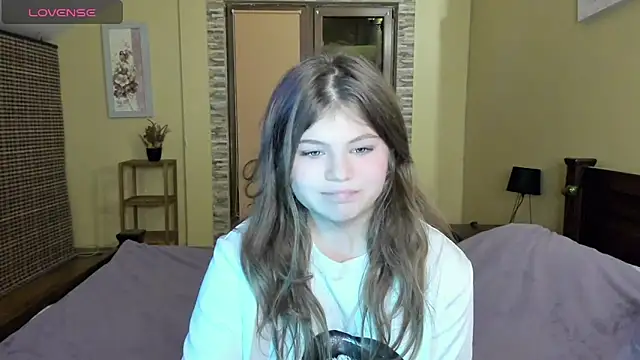 Lilly Jess online show from October 13, 2025, 6:20 pm