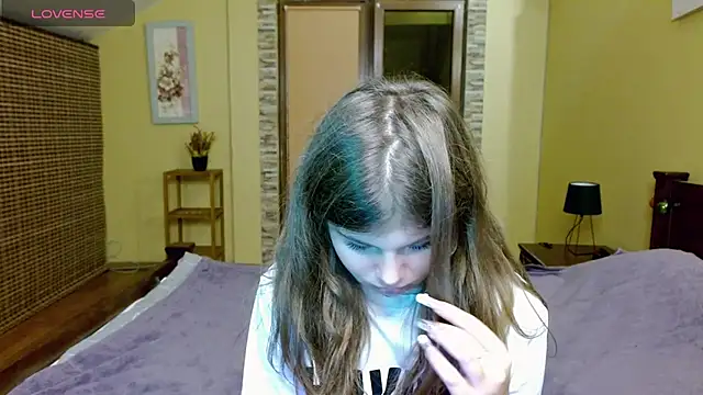 Lilly Jess online show from September 30, 2025, 6:25 pm