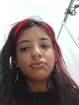 carolinerue online show from March 29, 2026, 3:08 am