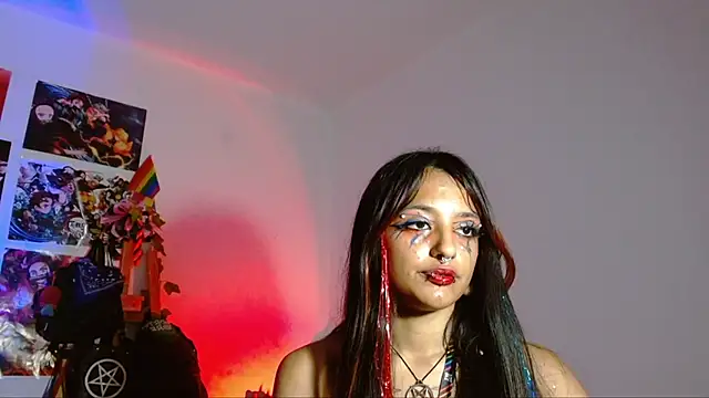 carolinerue online show from November 28, 2025, 9:15 pm