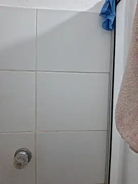 carolinerue online show from March 23, 2026, 12:55 am