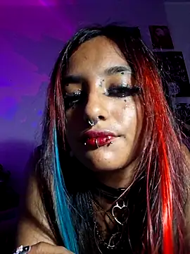 carolinerue online show from October 1, 2025, 12:38 am