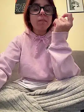 Snapshot of Brutecia2002 chatting on January 15, 2026, 11:57 am Brutecia2002 online show from January 15, 2026, 11:57 am