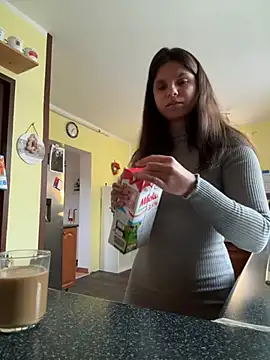 Brutecia2002 online show from April 1, 2026, 5:09 am