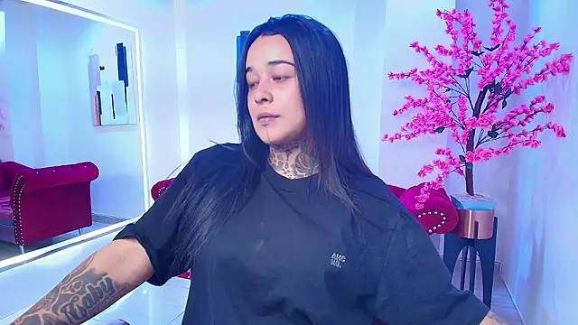 Black roseee online show from March 5, 2026, 3:58 am