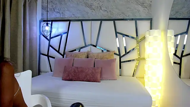 Susanna Cute online show from February 5, 2026, 1:29 pm