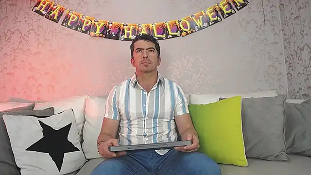 Snapshot of JuanKarloz_ chatting on October 21, 2025, 1:54 pm JuanKarloz online show from October 21, 2025, 1:54 pm