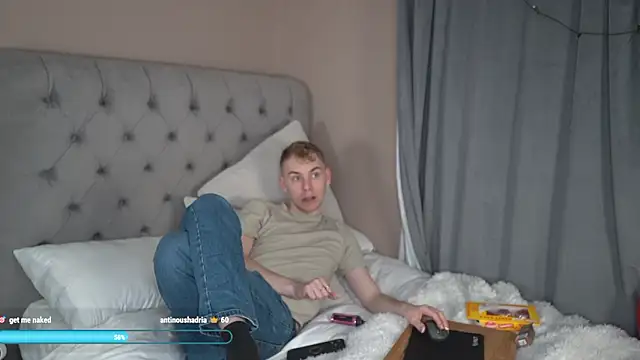 scottishtwink01 online show from March 21, 2026, 2:02 am