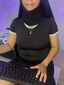 Snapshot of rhizanthella_ chatting on February 27, 2026, 10:20 pm rhizanthella online show from February 27, 2026, 10:20 pm