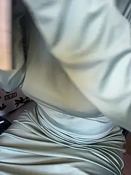 rhizanthella  online show from October 2, 2025, 4:32 pm