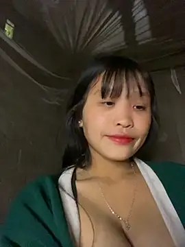 Snapshot of mika-bae chatting on October 22, 2025, 3:39 am mika-bae online show from October 22, 2025, 3:39 am