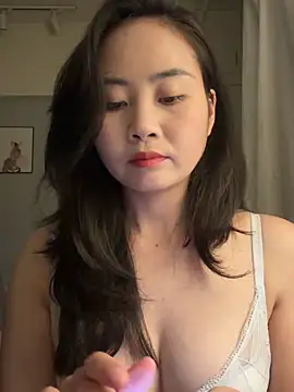 wly2028 online show from April 4, 2026, 12:45 pm