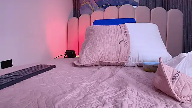 Snapshot of abbyrouss_ chatting on December 2, 2025, 3:07 am abbyrouss online show from December 2, 2025, 3:07 am