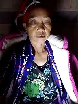 -Xuka-200 online show from November 3, 2025, 11:08 pm