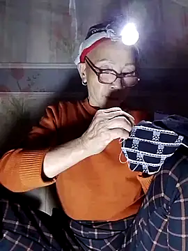 -Xuka-200 online show from November 12, 2025, 12:20 pm