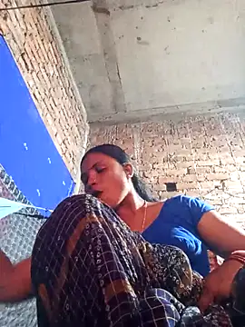 Notyriya7 online show from November 23, 2025, 5:39 am